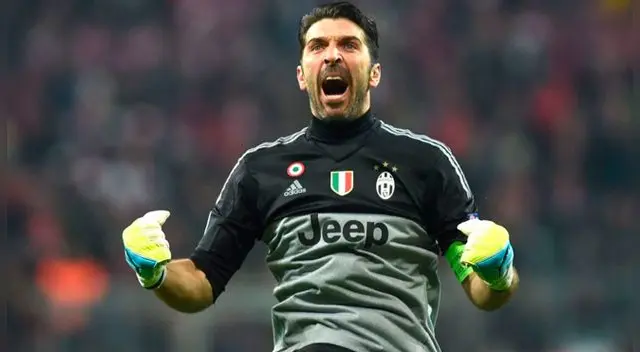 Gianluigi Buffon llegó a la Juventus para la temporada 2001-2002.