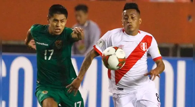 Christian Cueva, durante el Perú-Bolivia en el Monumental, por las Eliminatorias Rusia 2018.