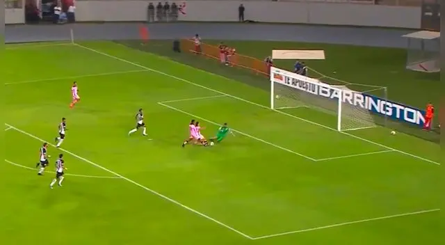 Luis Tejada se confundió con Mario Tajima cometieron terrible blooper en el Alianza Lima vs. Sports Boys.