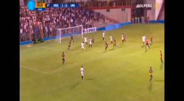 Horacio Benincasa se falló un gol frente al arco con Universitario ante Sport Rosario.