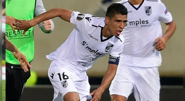 Paolo Hurtado volvió a darle el triunfo a Vitoria Guimaraes por la Primeira Liga