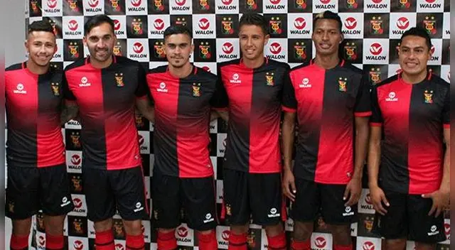 FBC Melgar empató 1-1 con Santiago Wanderers en Chile. FBC Melgar empató 1-1 con Santiago Wanderers en Chile.