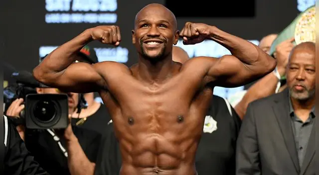 Floyd Mayweather estaría yendo directo a la ruina por sus extravagantes lujos