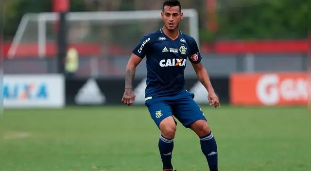 Miguel Trauco fue convocado en Flamengo para el partido contra Madureira