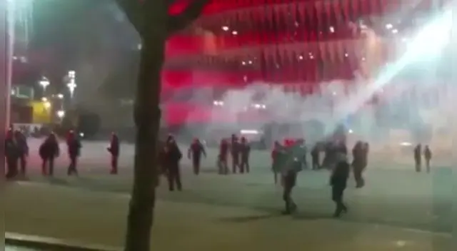 Fallece un policía durante una pelea entre ultras del Athletic de Bilbao y del Spartak de Moscú