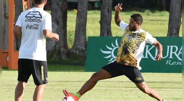 Gino Guerrero, durante un entrenamiento de Guaraní. Gino Guerrero, durante un entrenamiento de Guaraní.