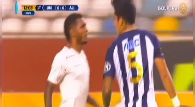 Alberto Quintero, antes de agredir a Francisco Duclós.