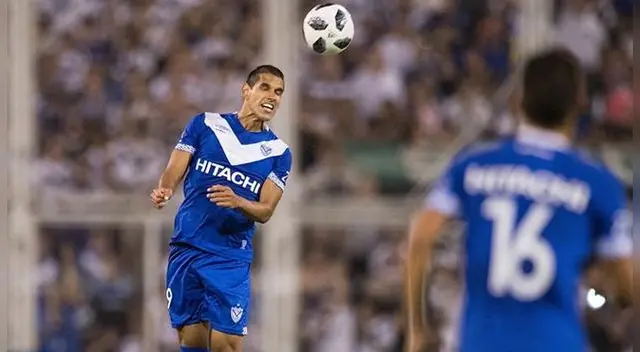 Luis Abram, durante el partido entre Vélez y River.