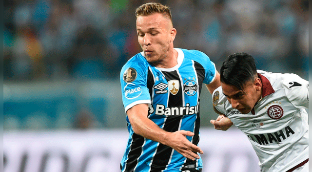 Barcelona: fichaje de Arthur está próximo a ser anunciado oficialmente