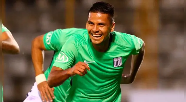 Janio Pósito celebra su gol a Sport Rosario. Janio Pósito celebra su gol a Sport Rosario.
