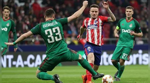 Saúl intenta superar a un rival en el Atlético-Lokomotiv. Saúl intenta superar a un rival en el Atlético-Lokomotiv.