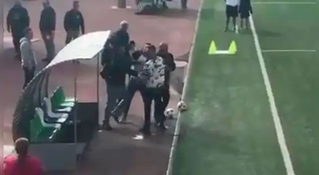 Brutal pelea en España (Tenerife).
