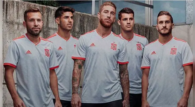 Así es la segunda camiseta de España. Así es la segunda camiseta de España.