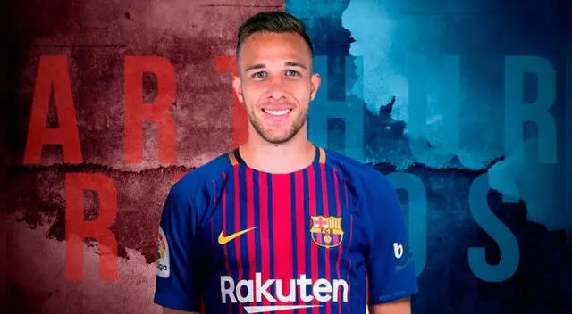 Arthur con la camiseta del Barcelona. Arthur con la camiseta del Barcelona.
