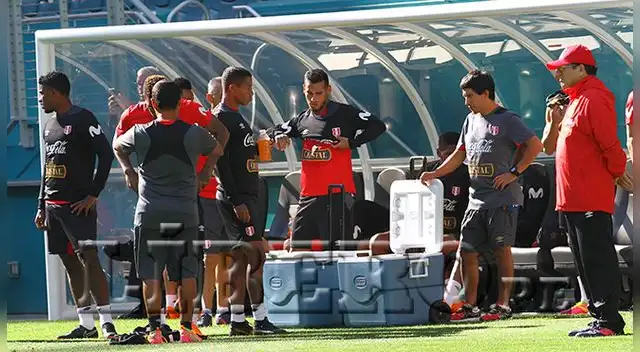 La selección peruana trabajó este jueves en el Hard Rock Stadium previo a su amistoso con Croacia. Foto: Luis Jímenez