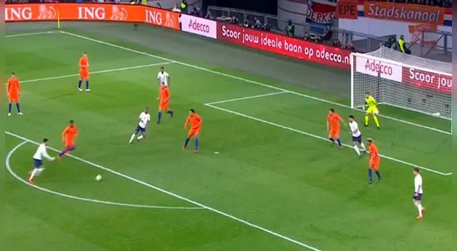 Jesse Lingard abrió el marcador con un disparo rasante.