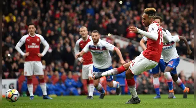 Pierre-Emerick Aubameyang suma 5 goles en 6 partidos jugados con el Arsenal en Premier League. Pierre-Emerick Aubameyang suma 5 goles en 6 partidos jugados con el Arsenal en Premier League.
