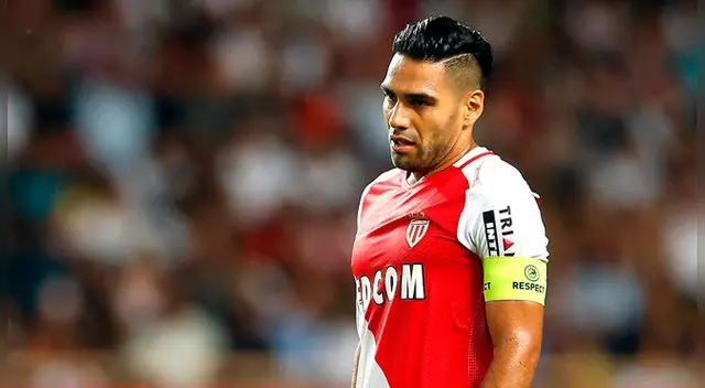 Radamel Falcao anotó ante PSG pero el VAR anuló el tanto. Foto: EFE