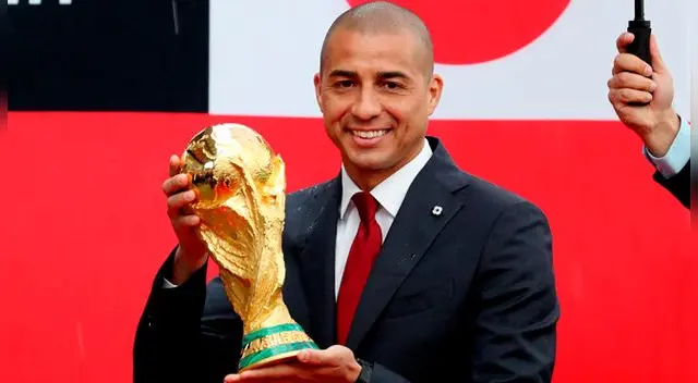 David Trezeguet es embajador en la presentación de la Copa del Mundo. Foto: EFE