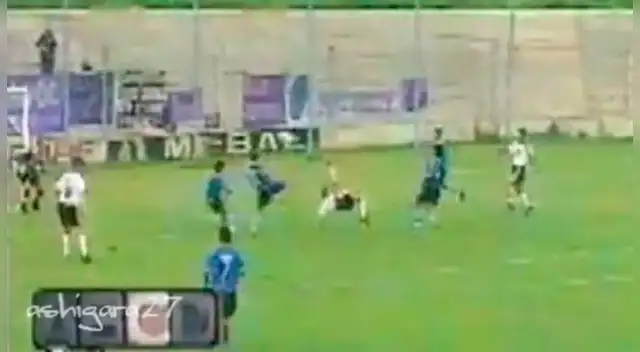 La increíble chalaca de Troglio que su hijo cree es mejor que la de Cristiano. La increíble chalaca de Troglio que su hijo cree es mejor que la de Cristiano.