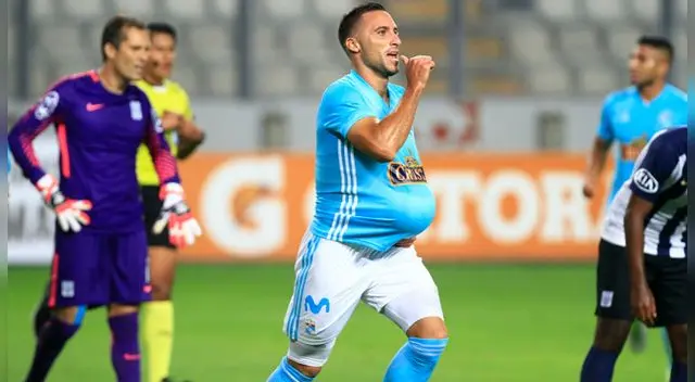 Emanuel Herrera lleva 15 goles con Sporting Cristal sumando el Torneo de Verano y Copa Sudamericana. Emanuel Herrera lleva 15 goles con Sporting Cristal sumando el Torneo de Verano y Copa Sudamericana.