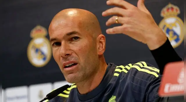 Zinedine Zidane hizo saber su molestia por el empate. Foto: EFE Zinedine Zidane hizo saber su molestia por el empate. Foto: EFE