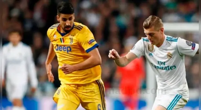 Sami Khedira peleando con Toni Kroos por el balón. Foto: RM