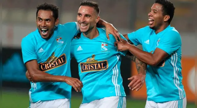 Cristal se hace fuerte en el fútbol peruano