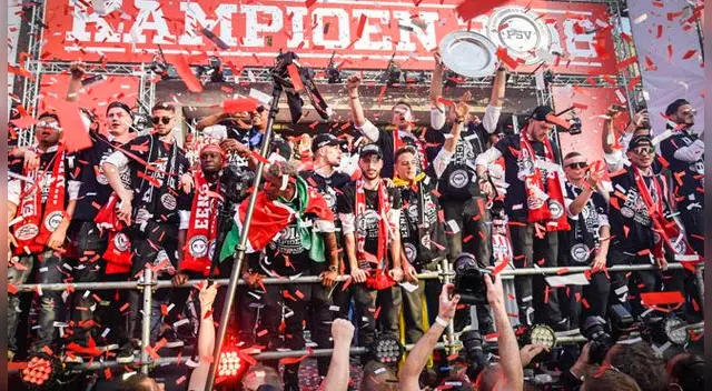 PSV: Celebraciones por el campeonato holandés paralizaron toda la ciudad de Eindhoven [VIDEO]