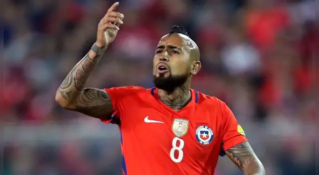 Arturo Vidal sufrió una lesión en la rodilla.