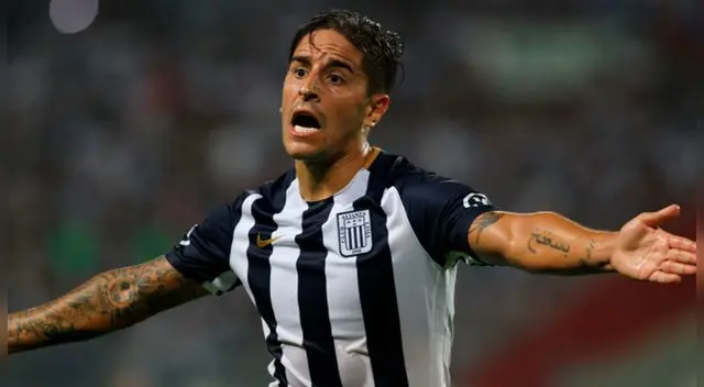 Alejandro Hohberg reclama una acción en el Alianza Lima-Boca Juniors. Alejandro Hohberg reclama una acción en el Alianza Lima-Boca Juniors.