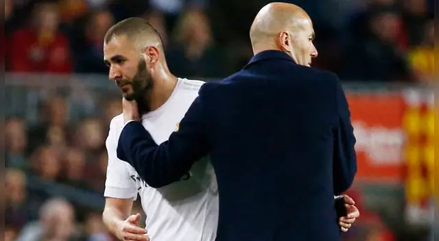 Karim Benzema estaría viviendo sus últimos días en el Santiago Bernabéu. Karim Benzema estaría viviendo sus últimos días en el Santiago Bernabéu.