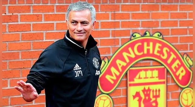 José Mourinho llegó a Manchester United la temporada pasada. Foto: EFE José Mourinho llegó a Manchester United la temporada pasada. Foto: EFE