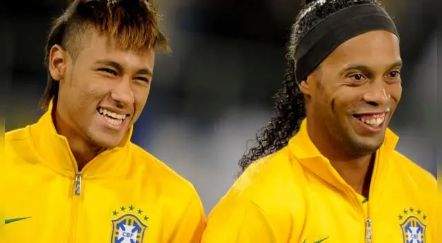 Ronaldinho y Neymar son buenos amigos fuera y dentro de las canchas.