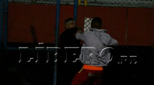 Charles Monsalvo jugó 6 partidos y anotó un gol con Sport Huancayo en el Torneo de Verano 2018. Charles Monsalvo jugó 6 partidos y anotó un gol con Sport Huancayo en el Torneo de Verano 2018.