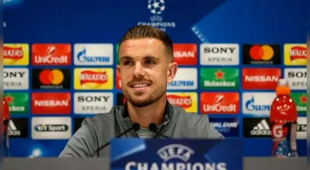 Henderson asegura que Salah no se moverá de Anfield. Henderson asegura que Salah no se moverá de Anfield.