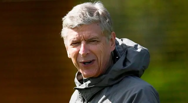 El director técnico francés, Arsene Wenger, dejará el banquillo del Arsenal inglés tras 22 años. El director técnico francés, Arsene Wenger, dejará el banquillo del Arsenal inglés tras 22 años.