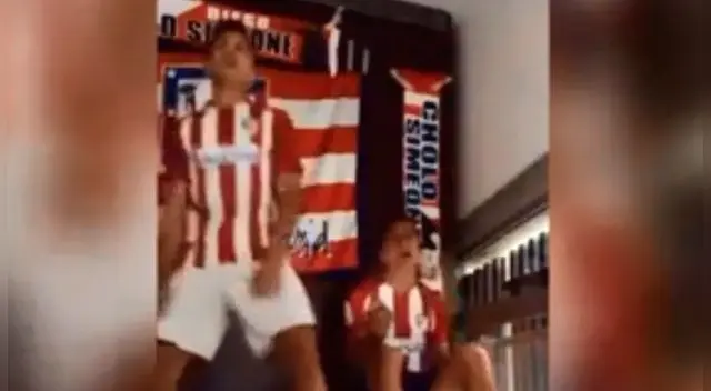 Atlético Madrid igualó 1-1 frente al Arsenal por Europa League gracias al tanto del atacante francés, Antoine Griezmann. Atlético Madrid igualó 1-1 frente al Arsenal por Europa League gracias al tanto del atacante francés, Antoine Griezmann.
