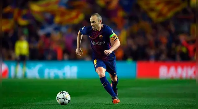 Andrés Iniesta en la columna vertebral del Barcelona. Andrés Iniesta en la columna vertebral del Barcelona.