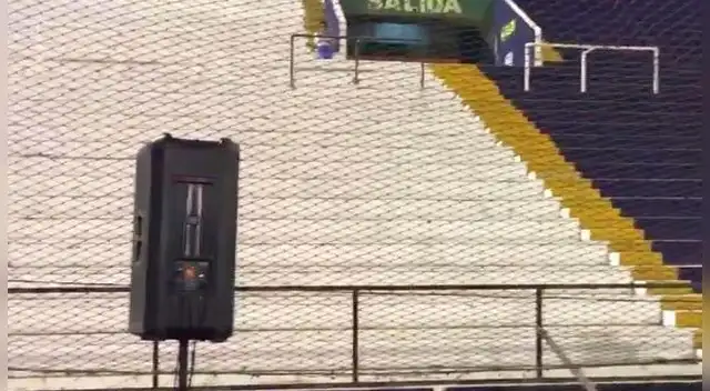 Alianza Lima quedó fuera de la Copa Libertadores. Alianza Lima quedó fuera de la Copa Libertadores.