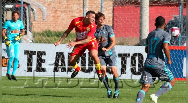 Sporting Cristal vs. Sport Huancayo por la final de ida del Torneo de Verano. Fuente: libero.pe Sporting Cristal vs. Sport Huancayo por la final de ida del Torneo de Verano. Fuente: libero.pe