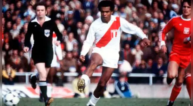 Teófilo Cubillas es el mediocampista más goleador de la historia de los Mundiales. Fuente: MisterChip Teófilo Cubillas es el mediocampista más goleador de la historia de los Mundiales. Fuente: MisterChip