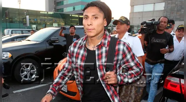 Raúl Ruidíaz llegó a Perú para los amistosos previo al Rusia 2018.