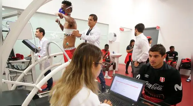 Mundial Rusia 2018:Selección Peruana pasó exámenes de oxígenos en Laboratorio de Servicios Biomédicos [FOTOS | VIDEO]