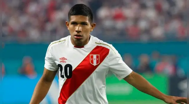 Flores se refirió a la posible convocatoria de Pizarro. Foto: Líbero Flores se refirió a la posible convocatoria de Pizarro. Foto: Líbero