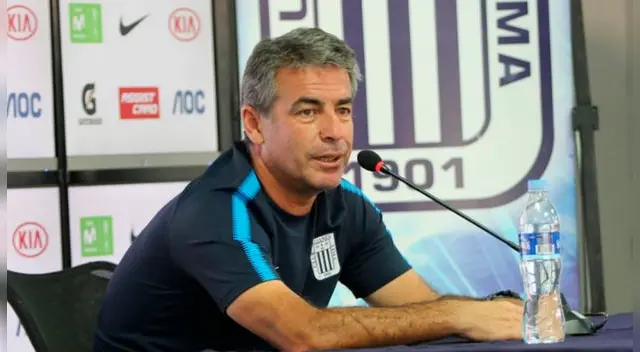Pablo Bengoechea asumió el buzo de la Selección Peruana en el 2014 (9 partidos). Pablo Bengoechea asumió el buzo de la Selección Peruana en el 2014 (9 partidos).