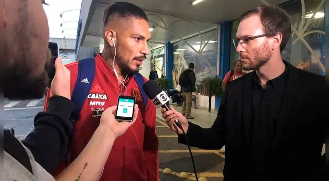 Paolo Guerrero, durante su llegada a Chapecó. Paolo Guerrero, durante su llegada a Chapecó.