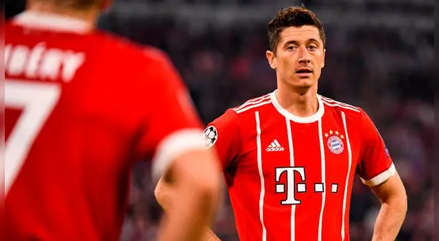 Real Madrid rompe negociaciones con Robert Lewandowski porque su carta pase vale 100 millones de euros Real Madrid rompe negociaciones con Robert Lewandowski porque su carta pase vale 100 millones de euros