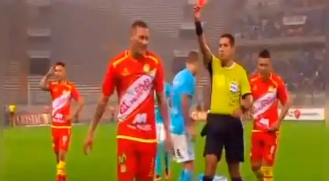 Carlos Neumann fue expulsado por primera vez desde que llegó al fútbol peruano. Antes estuvo en Real Garcilaso.