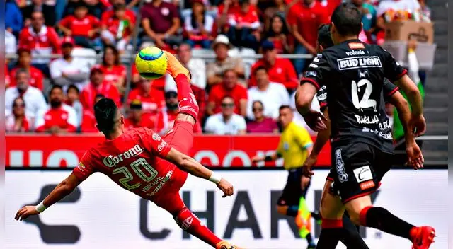 Toluca: Mexico: Liga Mexicana: Fernando Uribe y su imponente golazo